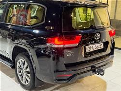 تۆیۆتا لاند کروزەر